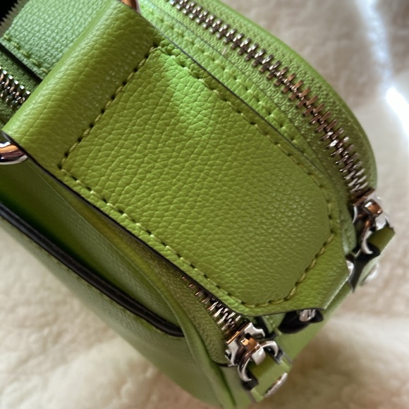 NWT Karl Lagerfeld Crossbody/Camera Bag - Picture 10 of 15